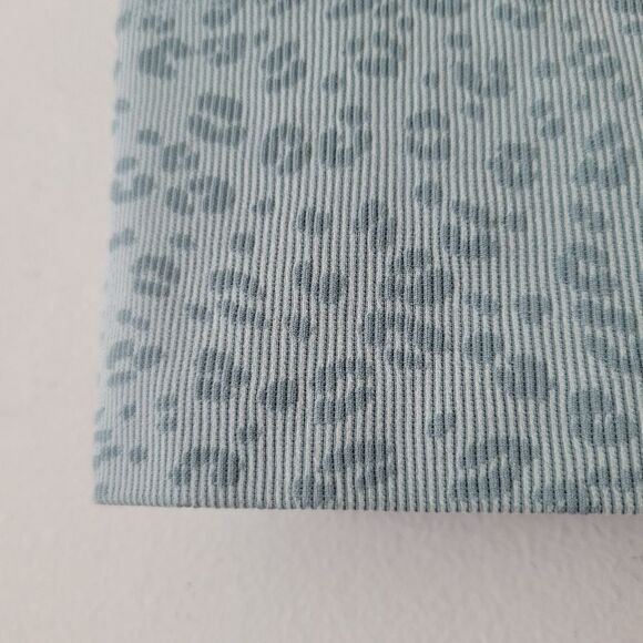 Athleta Aurora Crop Top Reversible Blue Leopard Ribbed Small - Picture 6 of 7